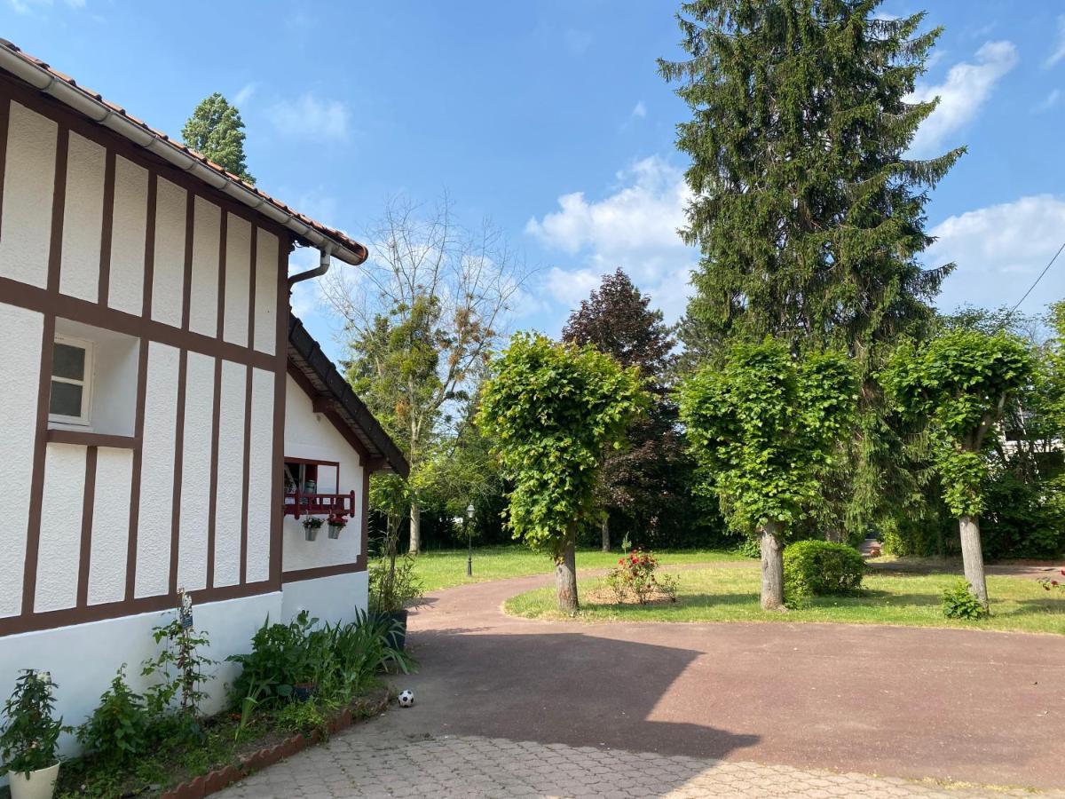Studio Epicea Avec Jardin Dans Charmante Propriete Méry-sur-Oise Exterior foto